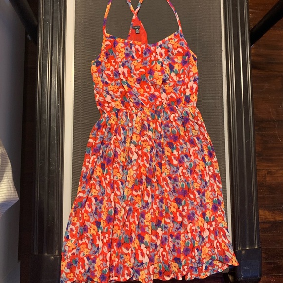 Red Flowery Dress - Picture 4 of 5